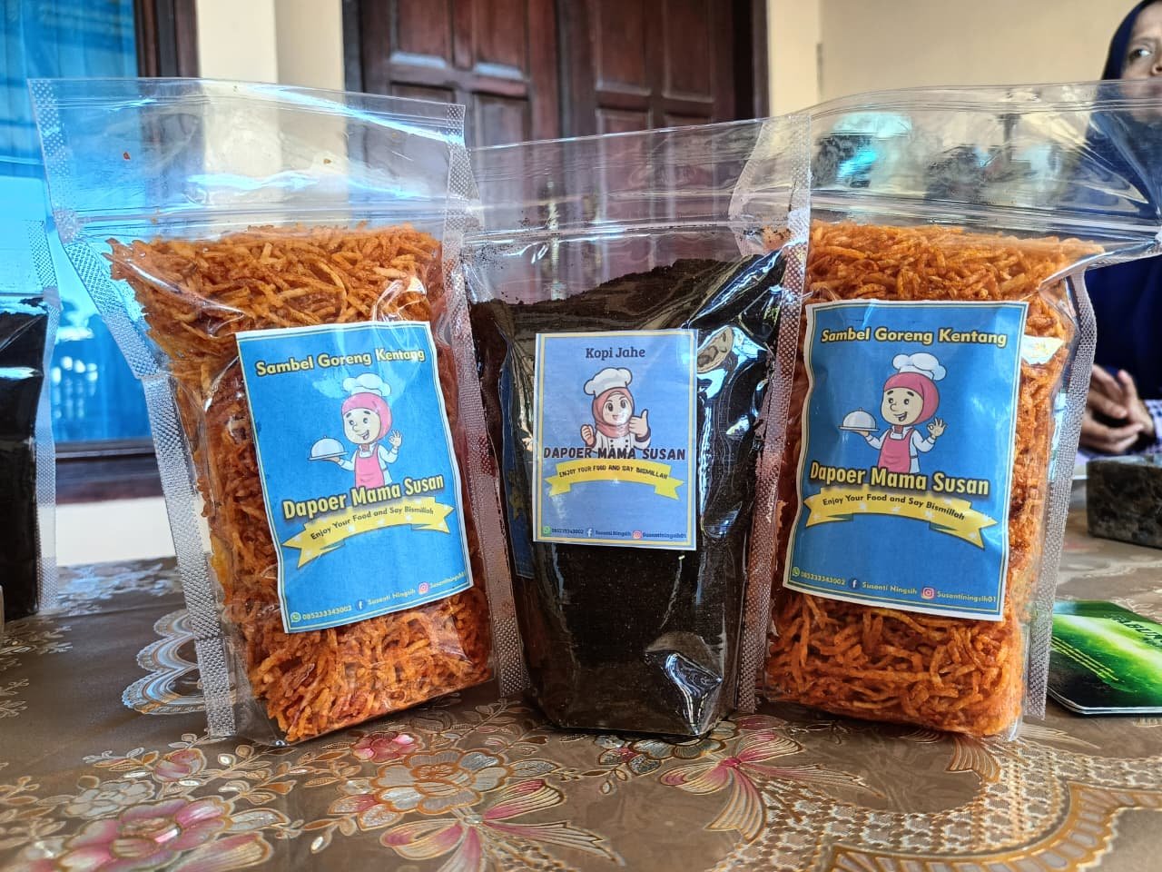 KOPI BUBUK & KENTANG GORENG